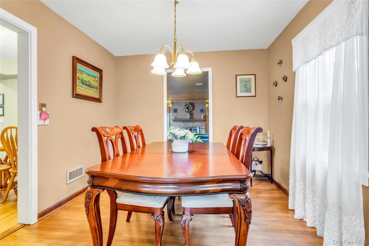 Chandelier, Dining room, Interior, Pendant Lights, Wood Texture Flooring