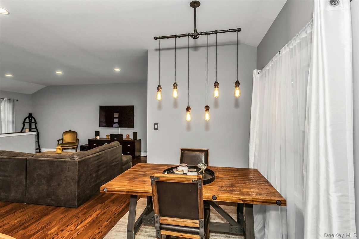 Dining room, Interior, Living room, Pendant Lights, Recessed Lighting, Wood Texture Flooring
