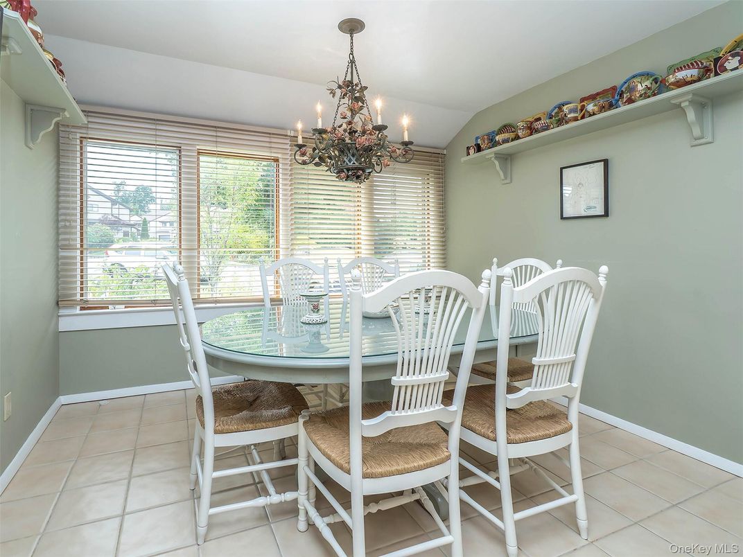 Chandelier, Dining room, Interior