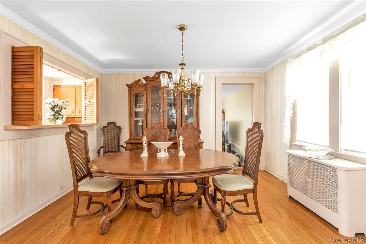 Chandelier, Dining room, Interior, Wood Texture Flooring