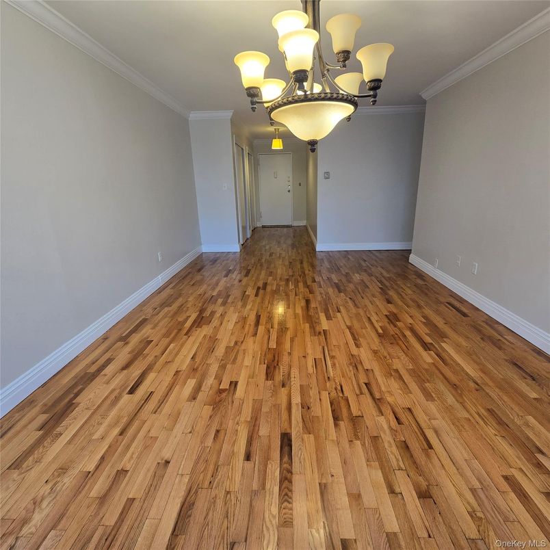 Chandelier, Empty room, Interior, Wood Texture Flooring