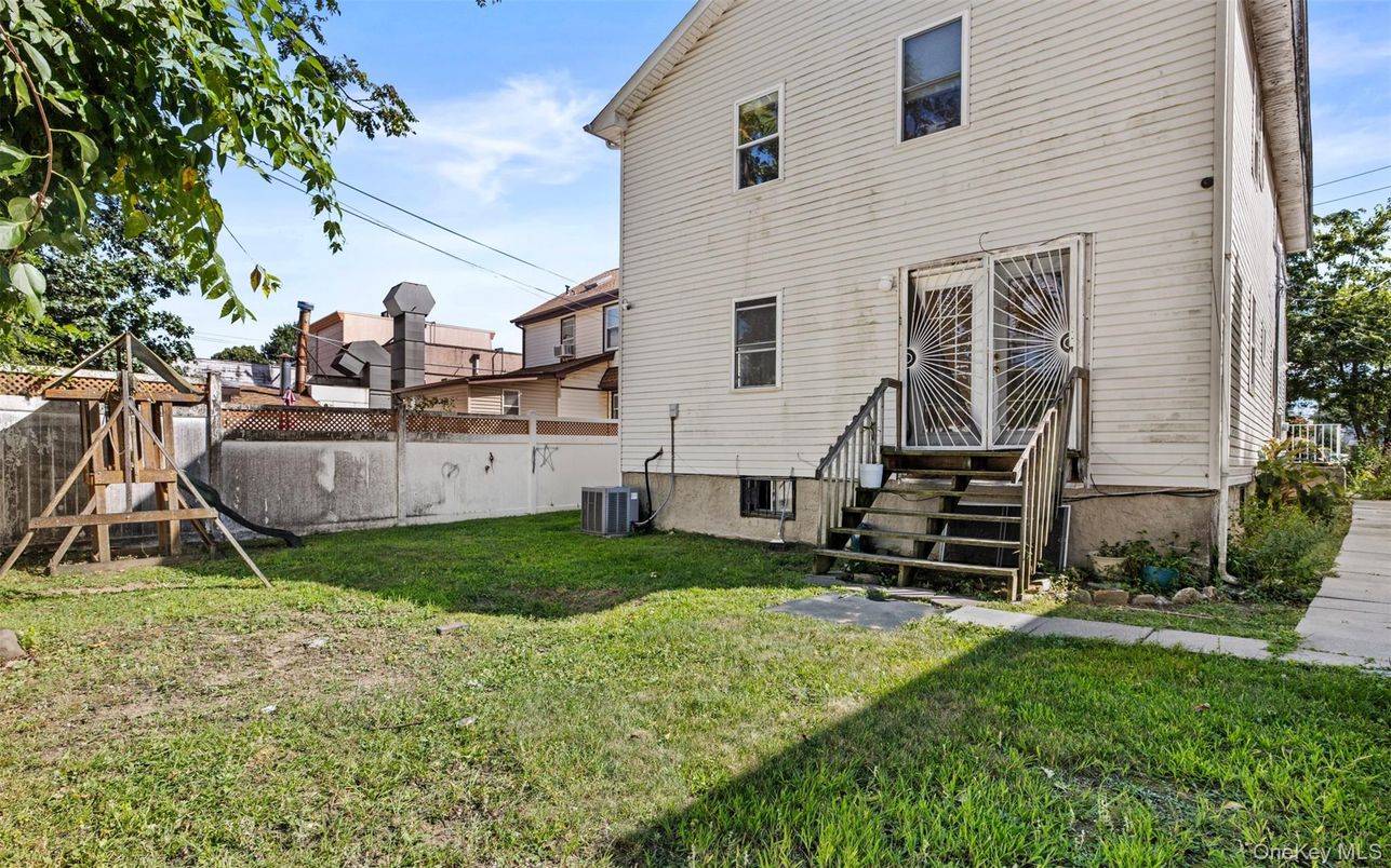 Backyard, Exterior, Playground