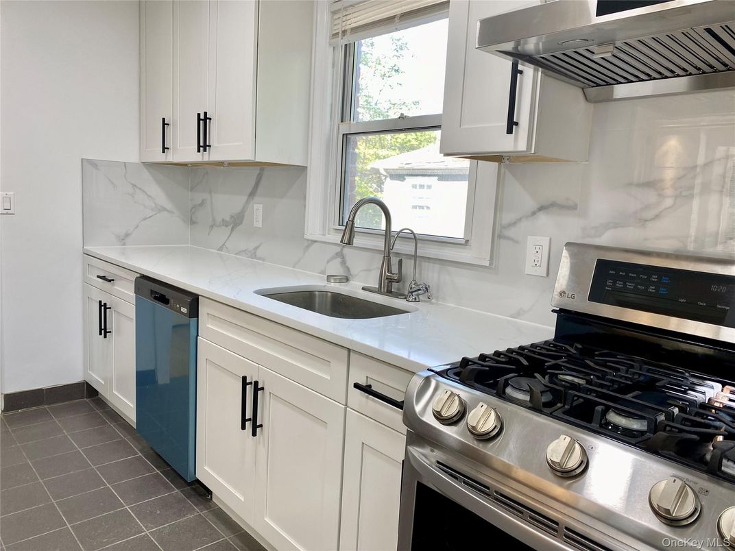 Interior, Kitchen, Marble Walls, Stainless Steel Appliances