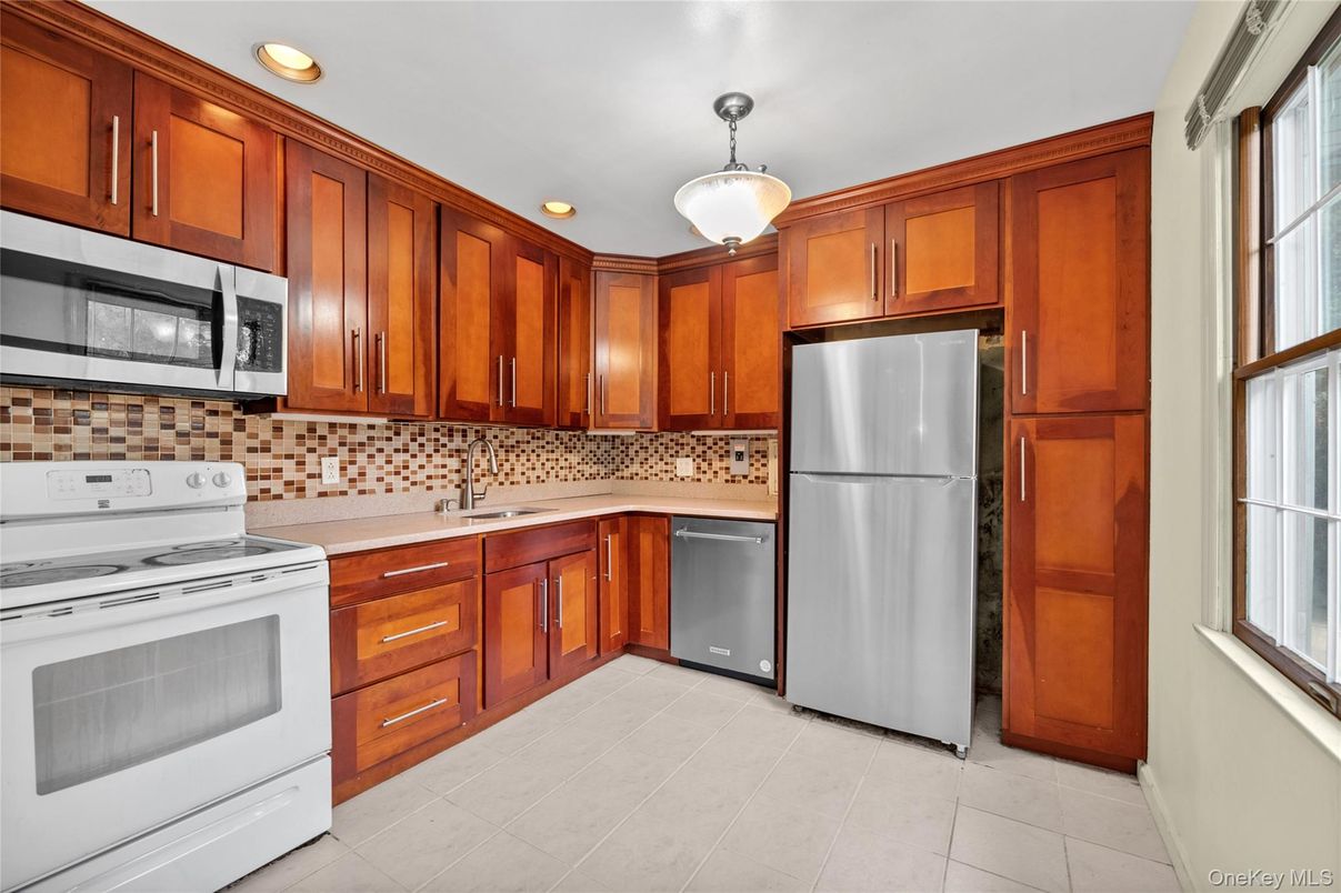 Interior, Kitchen, Pendant Lights, Recessed Lighting