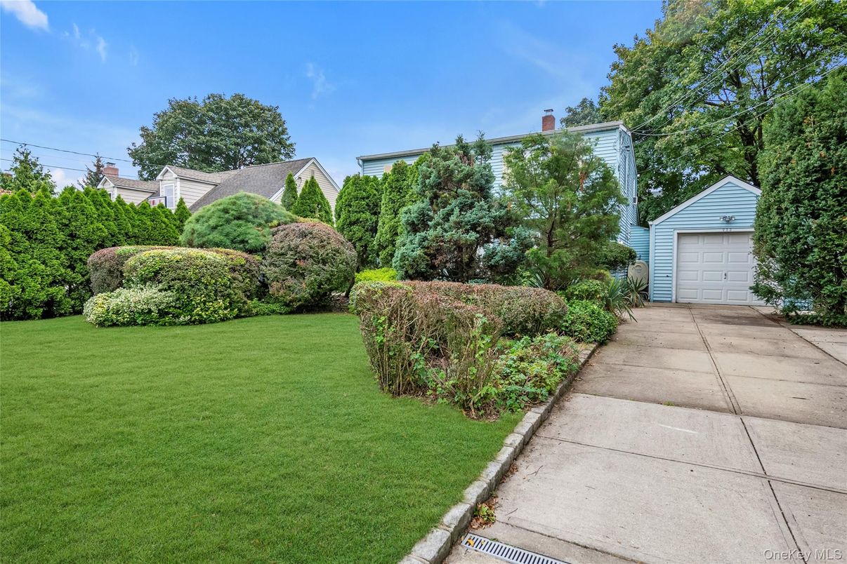 Backyard, Detached Garage, Exterior