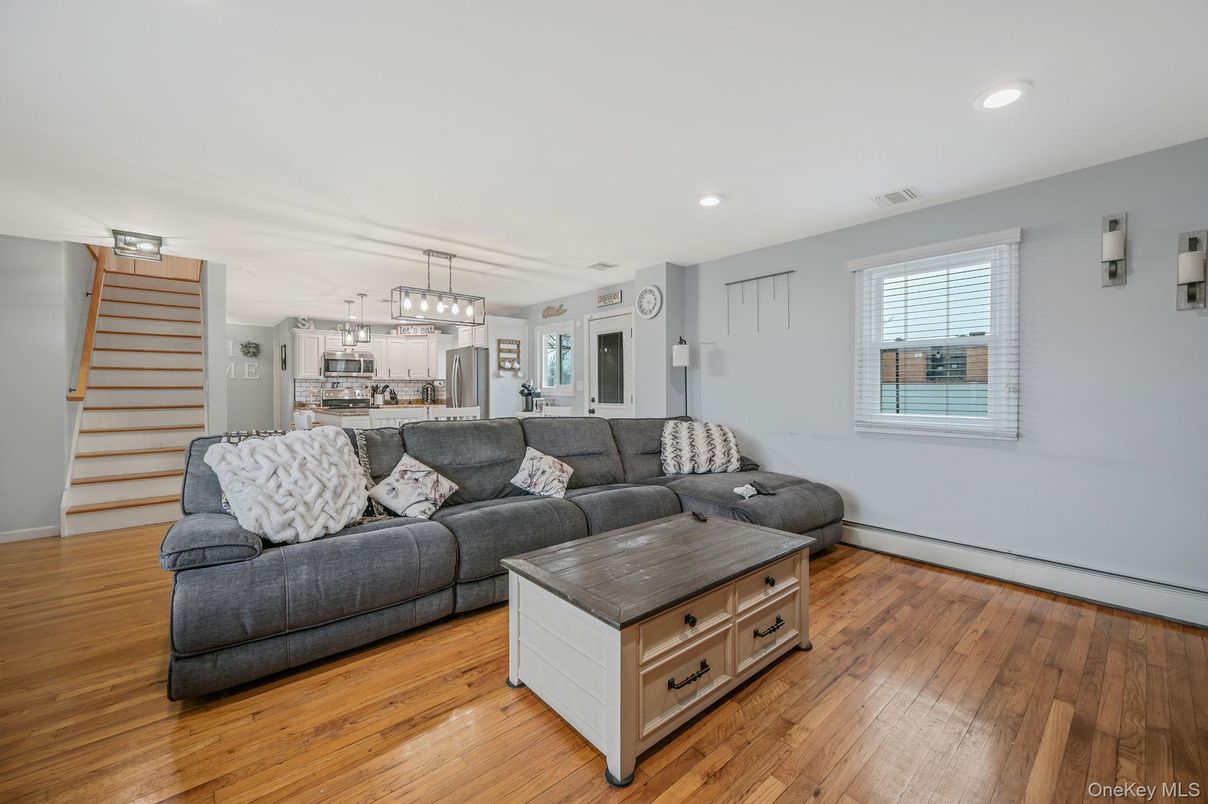 Interior, Kitchen, Living room, Pendant Lights, Recessed Lighting, Stainless Steel Appliances, Wood Texture Flooring