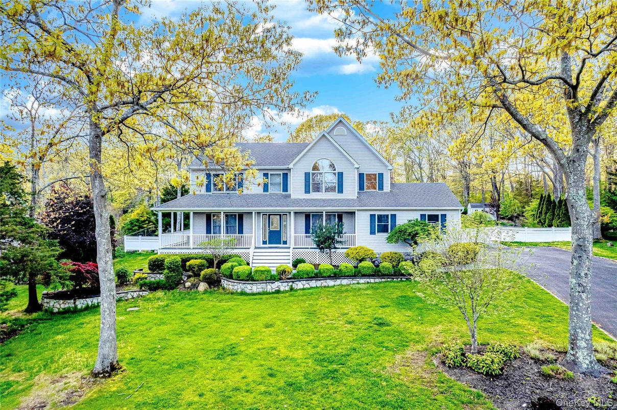 Backyard, Exterior, Facade, Farmhouse