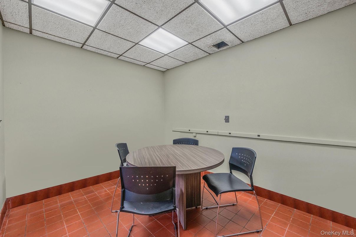 Dining room, Interior, Recessed Lighting