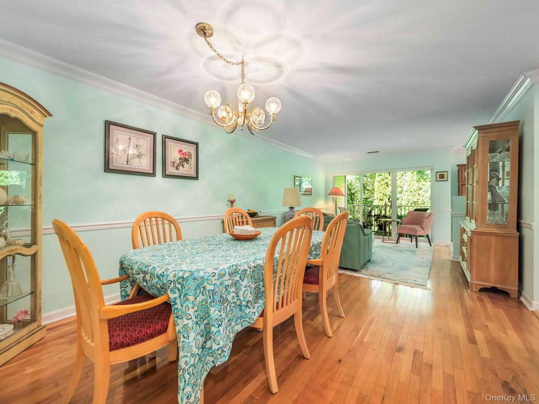 Chandelier, Dining room, Interior, Living room, Wood Texture Flooring