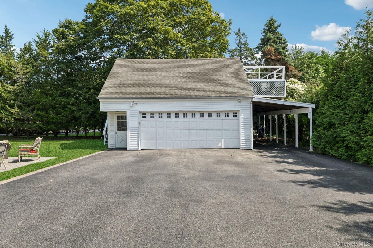 Backyard, Detached Garage, Exterior
