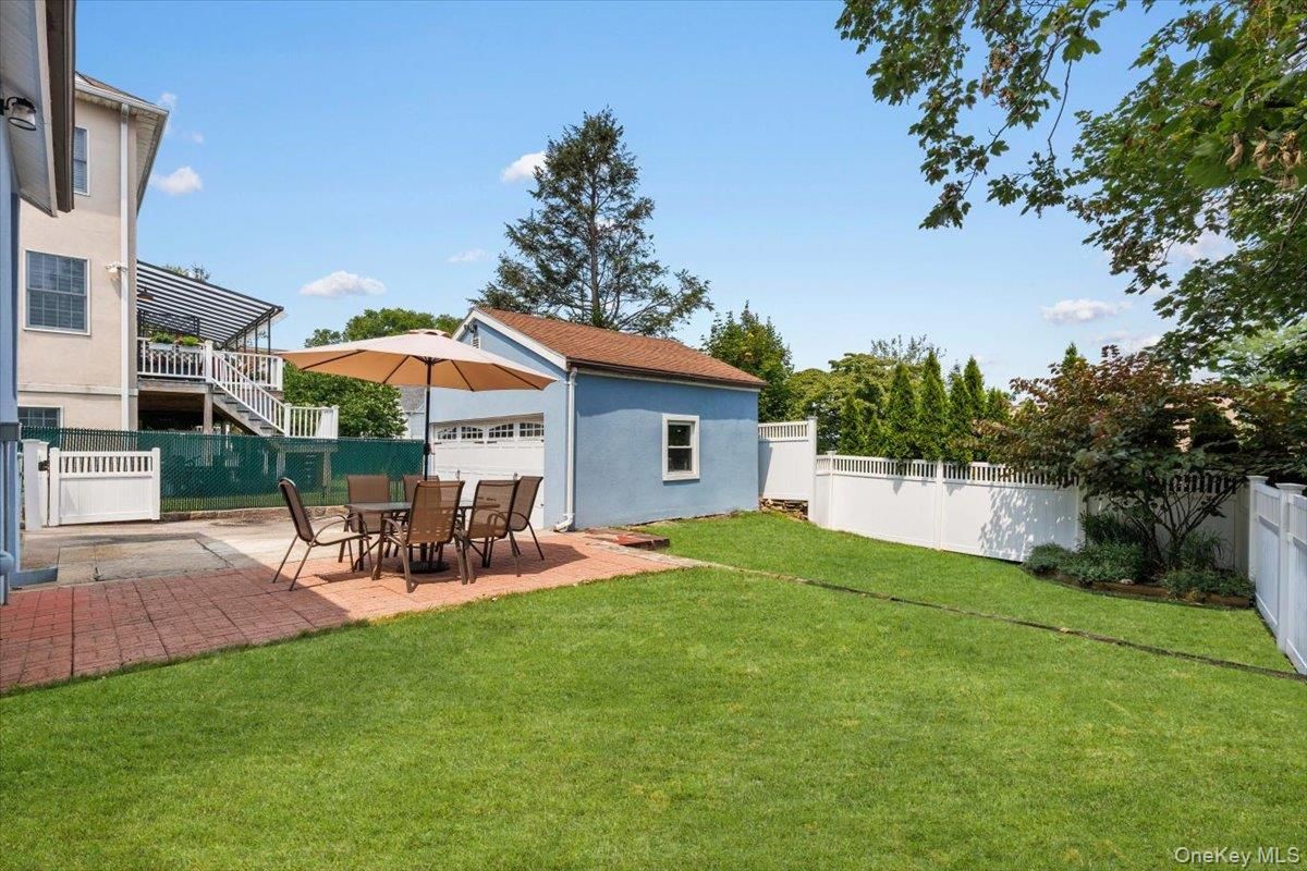 Backyard, Detached Garage, Exterior