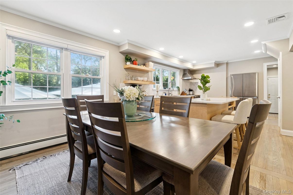 Dining room, Interior, Kitchen, Recessed Lighting, Wood Texture Flooring