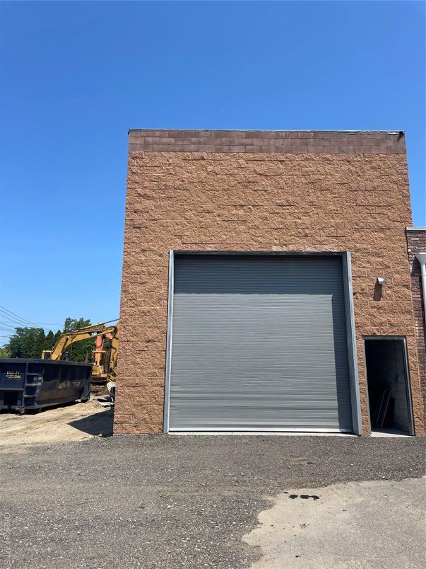 Detached Garage, Exterior