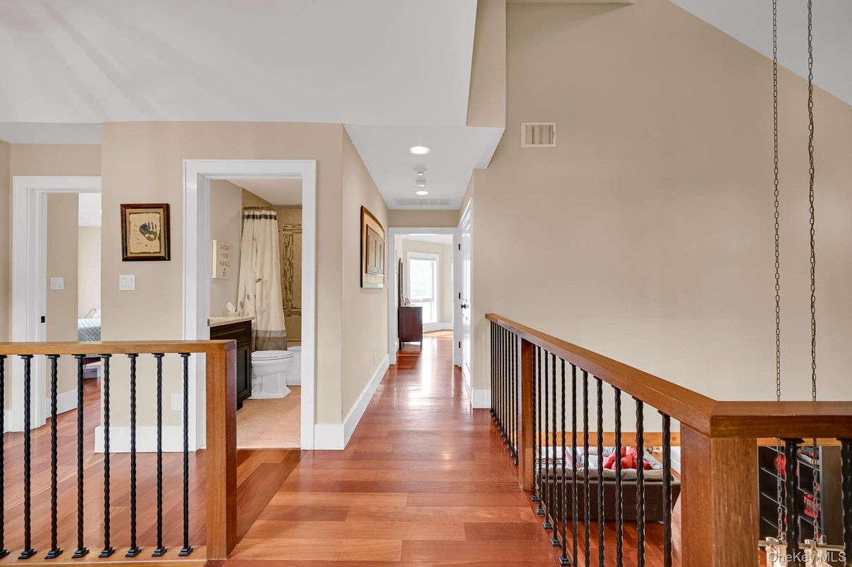 Bathroom, Interior, Recessed Lighting, Wood Texture Flooring