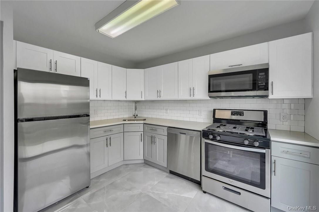 Interior, Kitchen, Stainless Steel Appliances