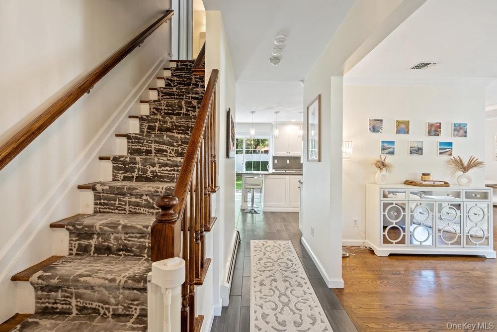 Interior, Pendant Lights, Recessed Lighting, Wood Texture Flooring
