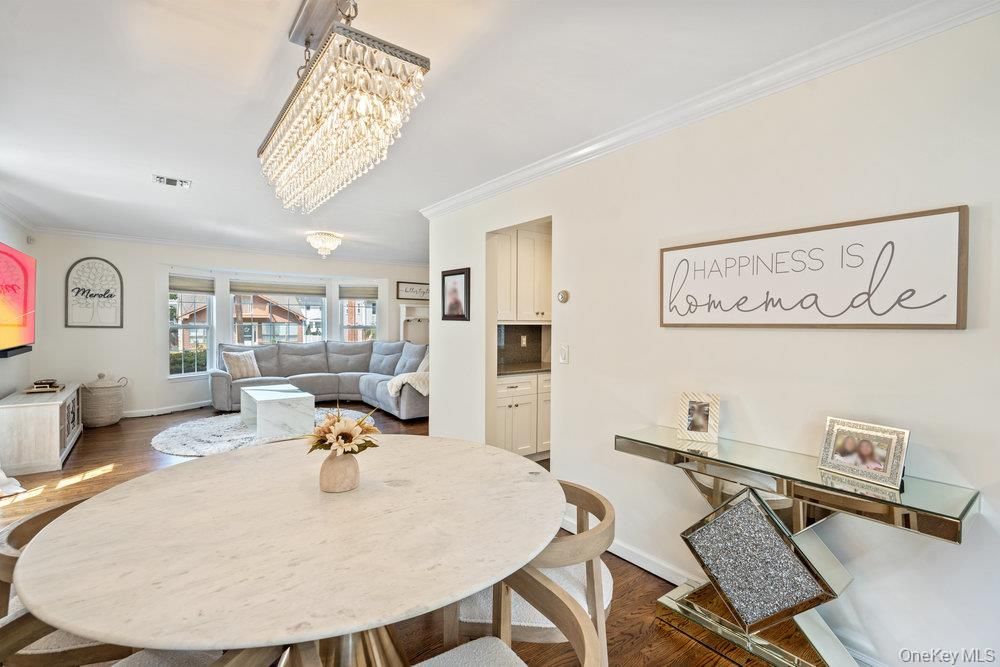 Chandelier, Dining room, Interior, Living room, Wood Texture Flooring