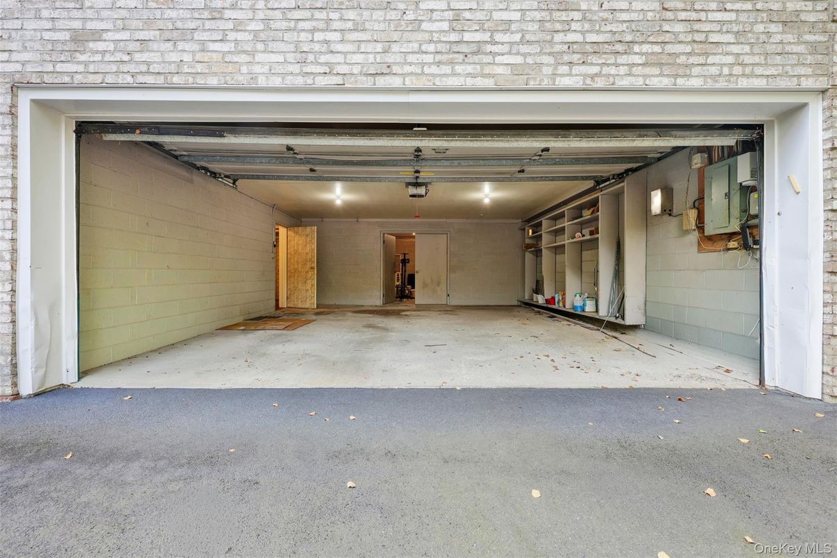 Garage, Interior, Stone Walls