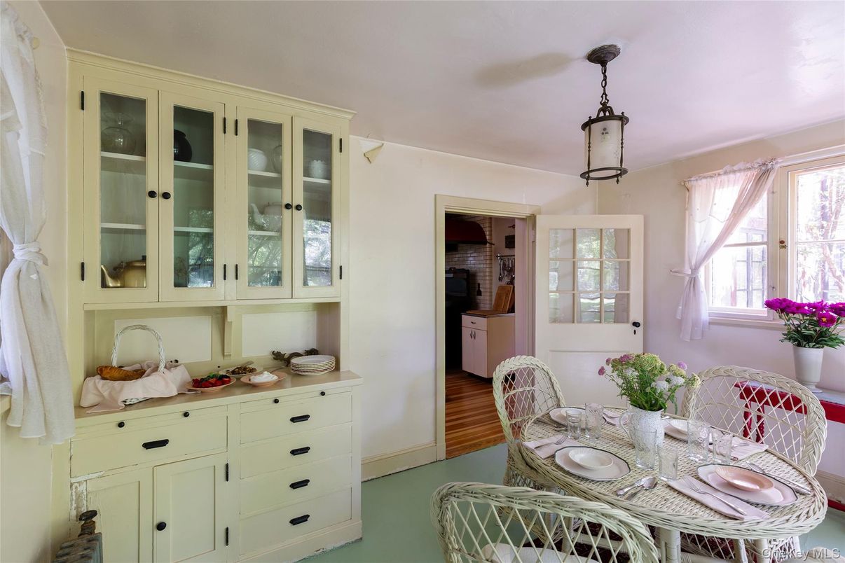 Dining room, Interior