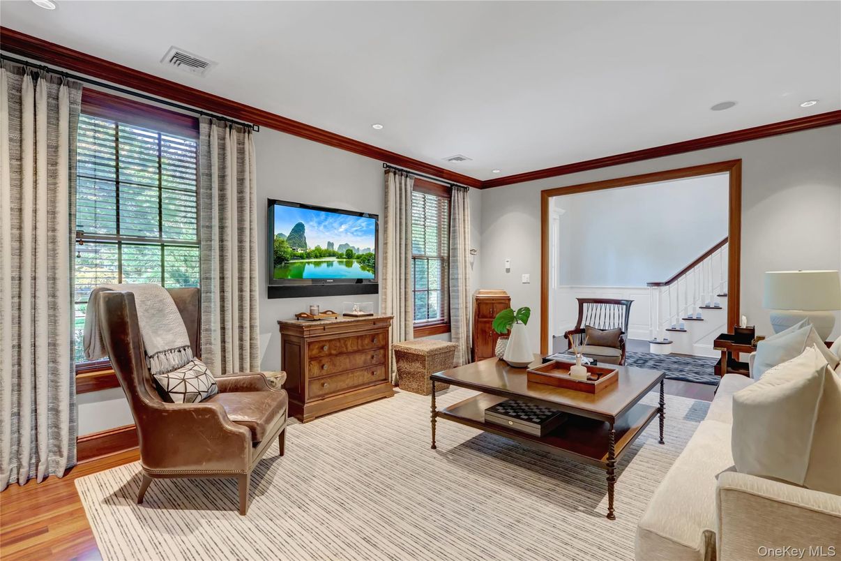 Interior, Living room, Recessed Lighting, Wood Texture Flooring