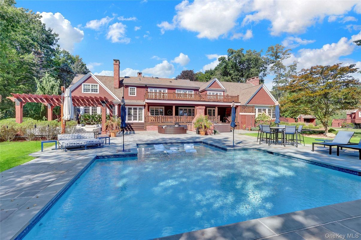 Backyard, Exterior, Pool