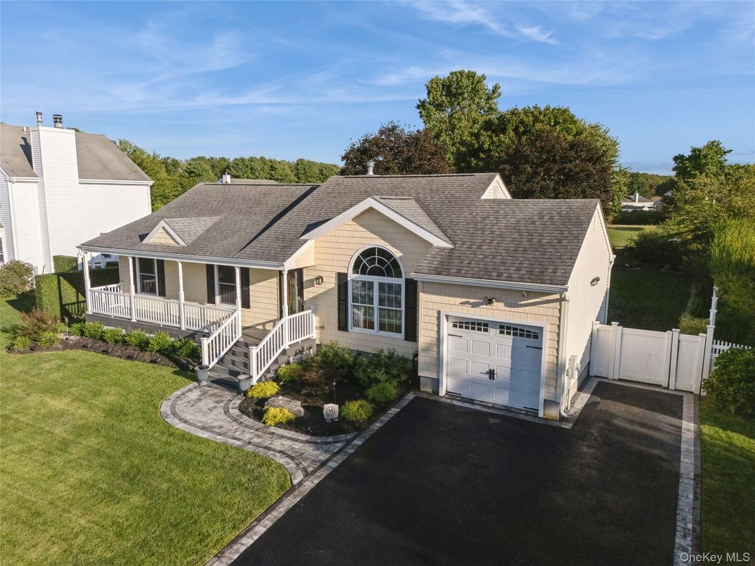 Attached, Backyard, Exterior, Facade, French Provincial