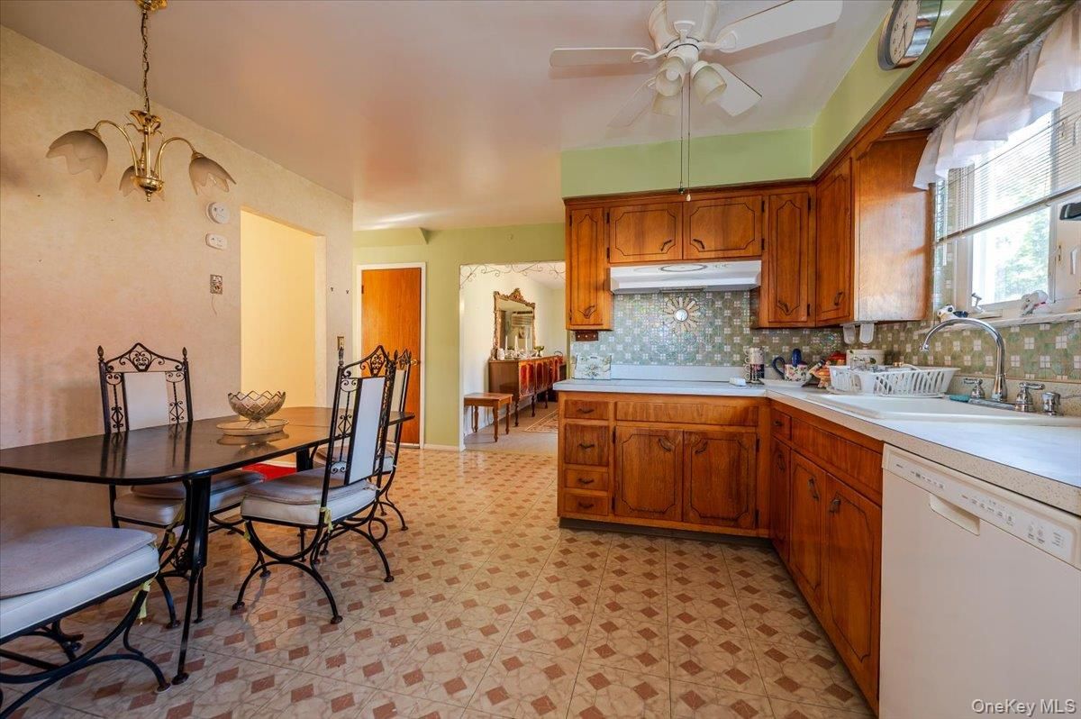 Dining room, Interior, Kitchen, Pendant Lights