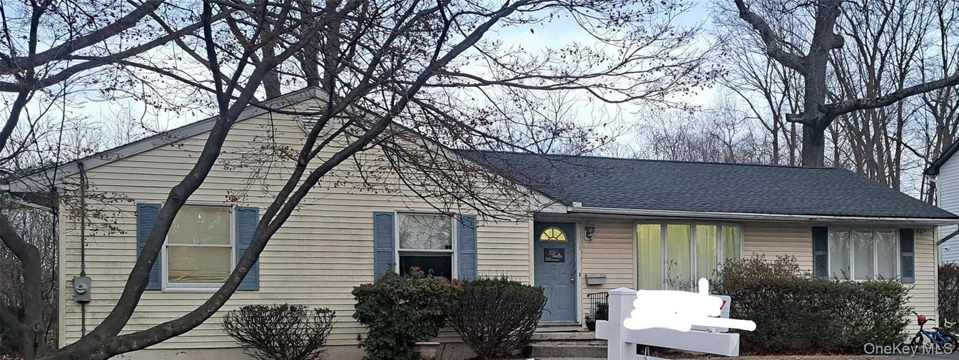 Exterior, Facade, Cape Cod