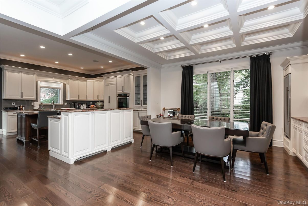 Dining room, Interior, Kitchen, Recessed Lighting, Stainless Steel Appliances, Wood Texture Flooring