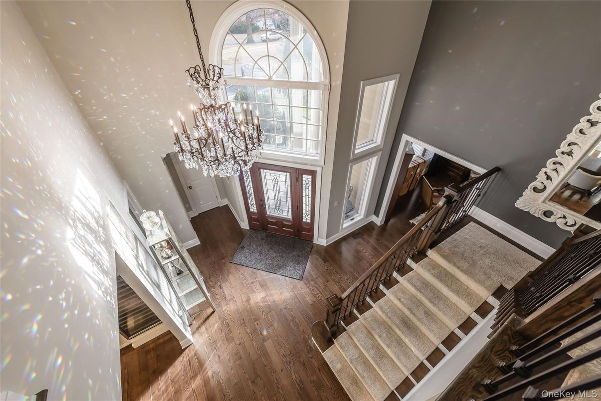Chandelier, Interior, Wood Texture Flooring