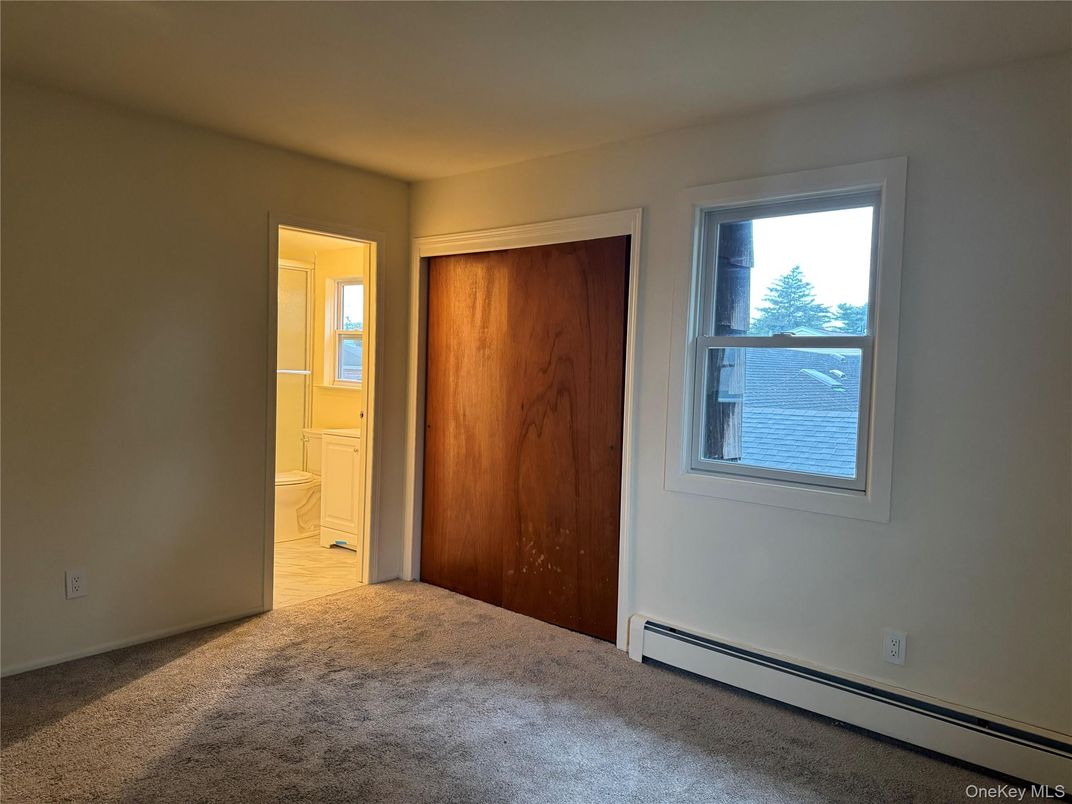 Bathroom, Empty room, Interior