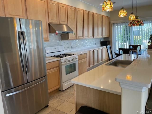 Interior, Kitchen, Pendant Lights