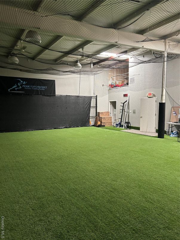 Backyard, Interior