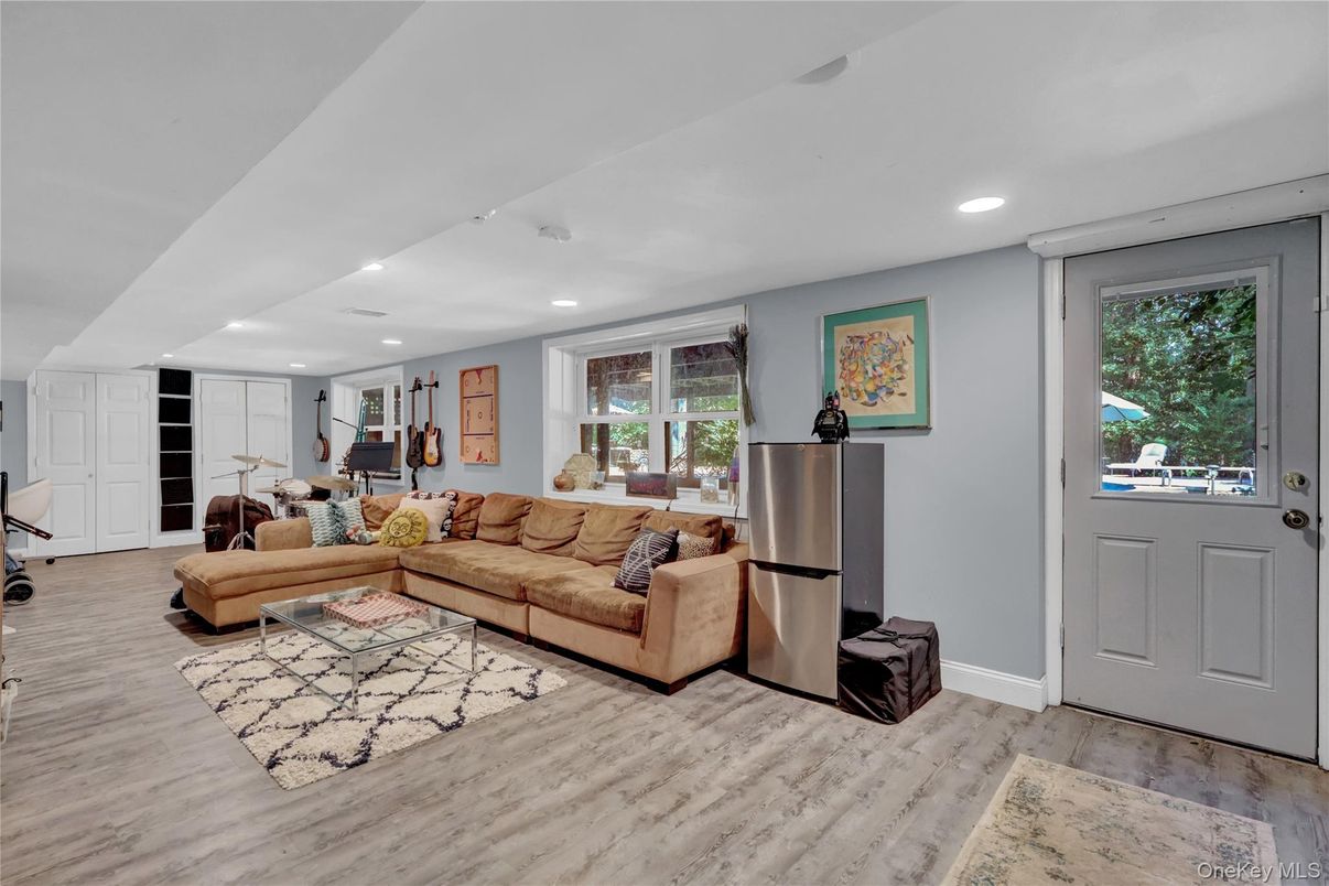Interior, Kitchen, Living room, Recessed Lighting, Wood Texture Flooring