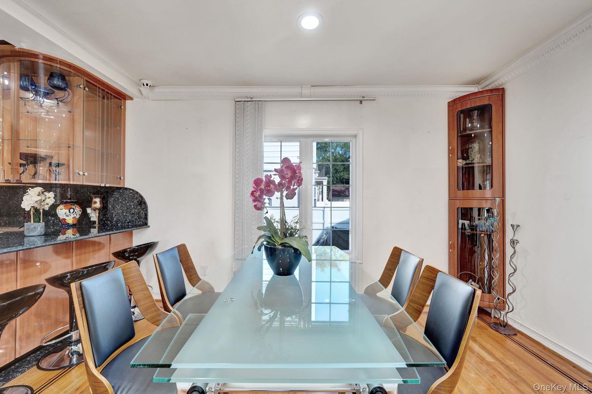 Dining room, Interior, Recessed Lighting, Wood Texture Flooring