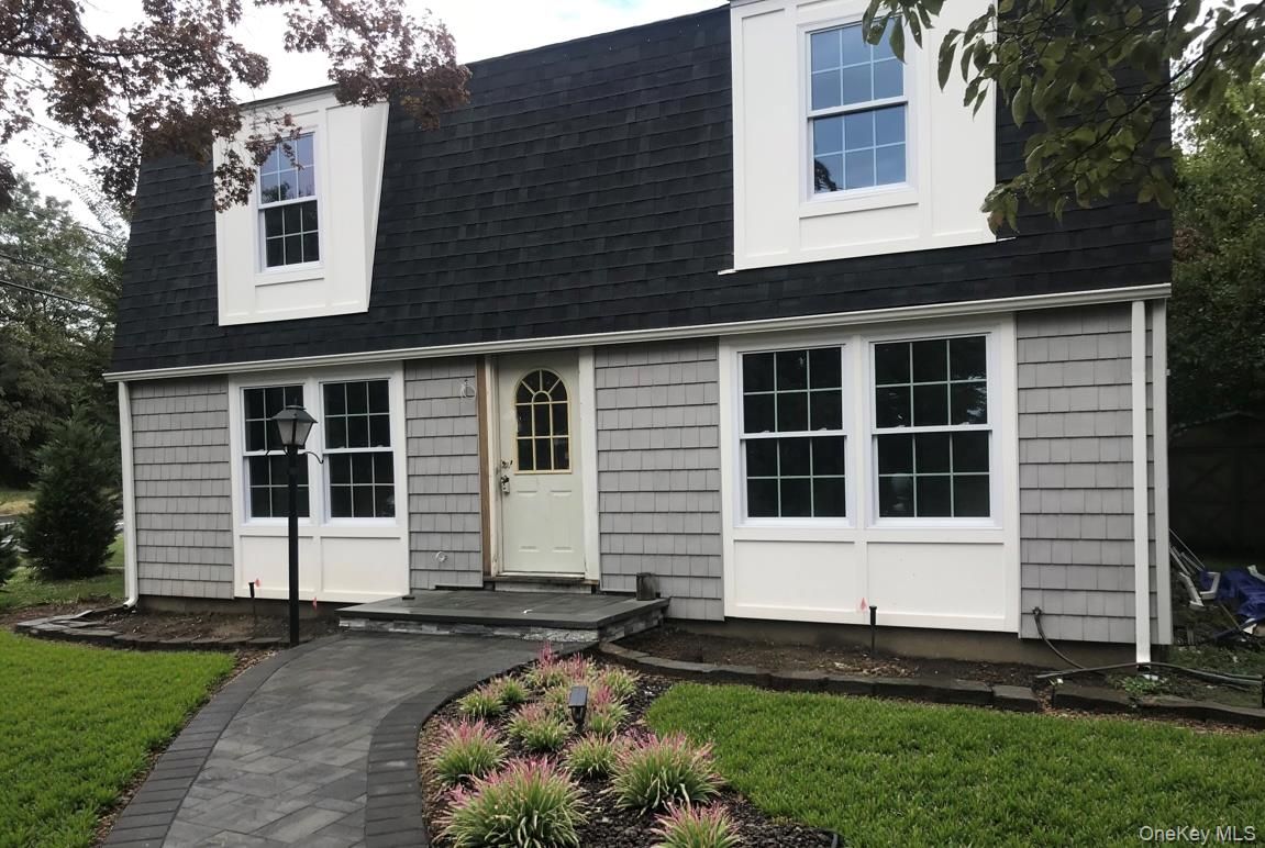 Exterior, Facade, Cape Cod