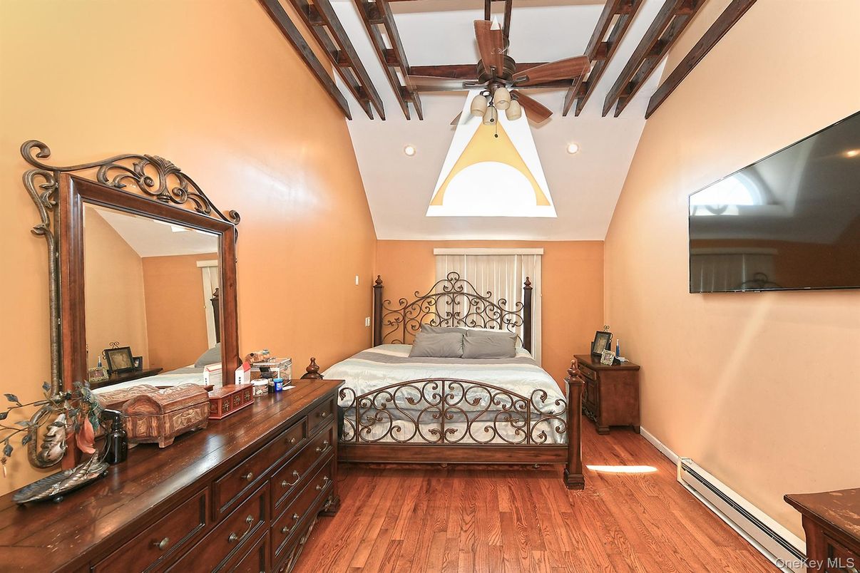Bedroom, Interior, Recessed Lighting, Wooden Beams, Wood Texture Flooring