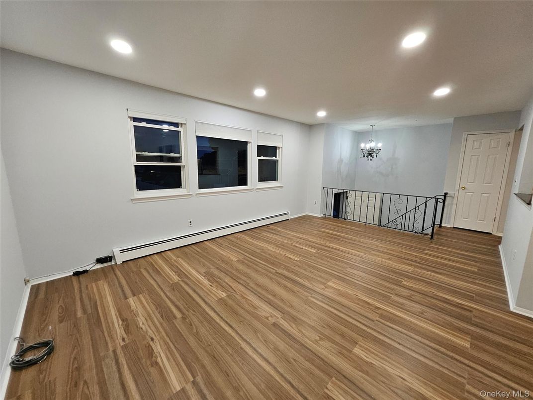 Chandelier, Empty room, Interior, Recessed Lighting, Wood Texture Flooring