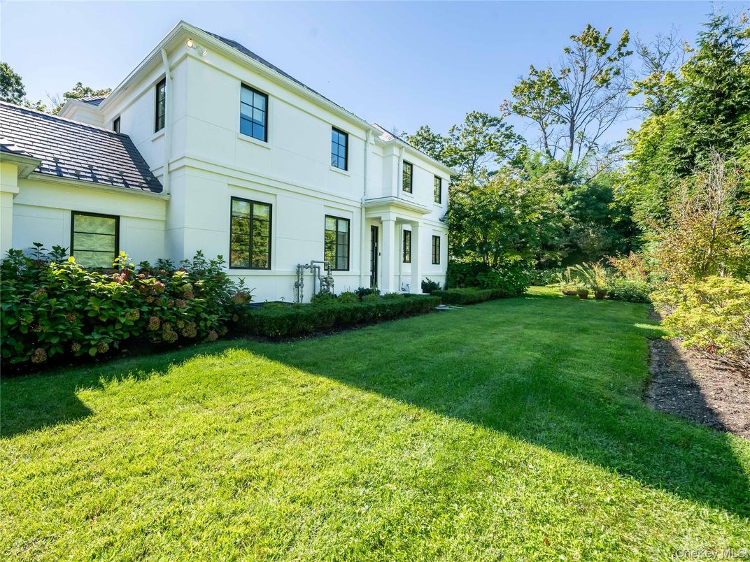 Backyard, Exterior, Facade, Farmhouse