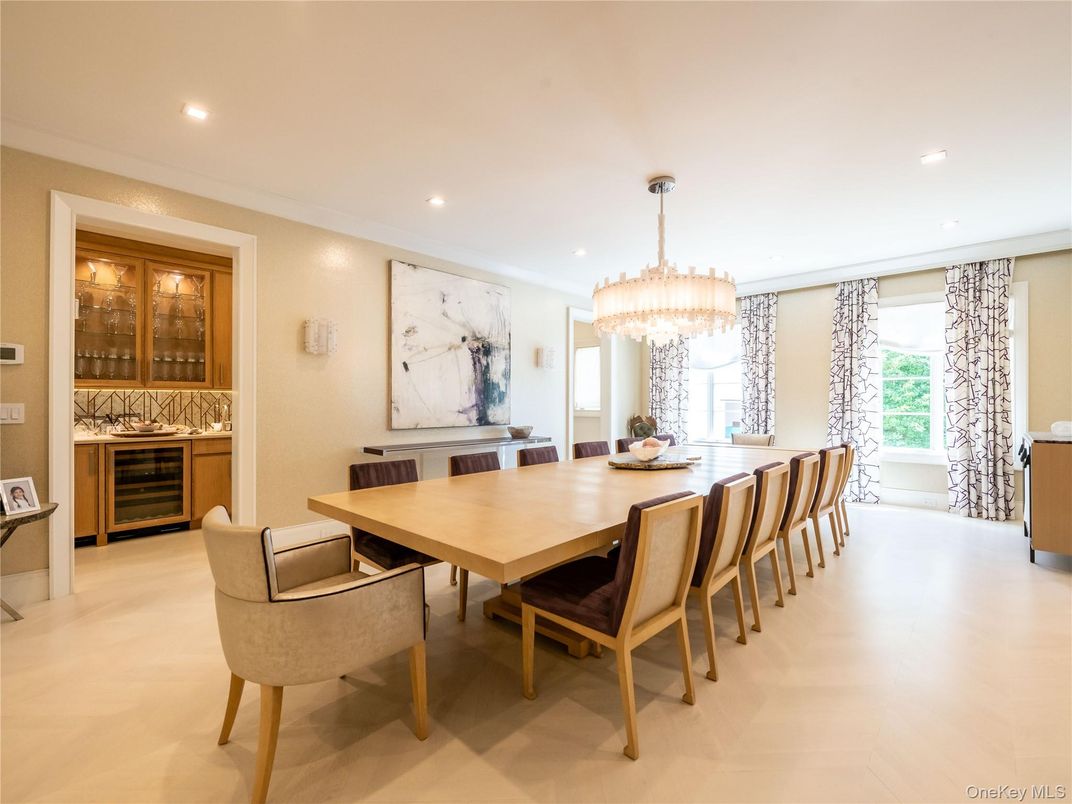 Chandelier, Dining room, Interior, Recessed Lighting, Wood Texture Flooring
