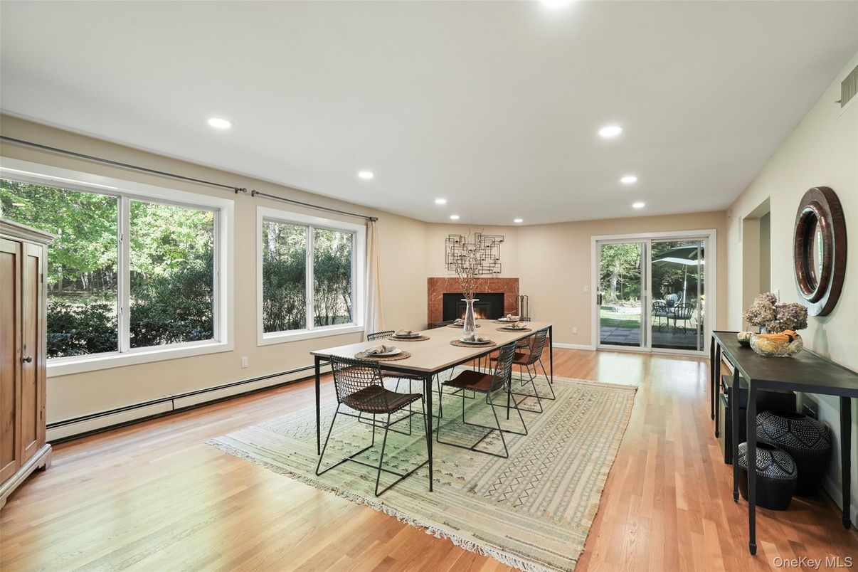 Dining room, Fireplace, Interior, Recessed Lighting, Wood Texture Flooring