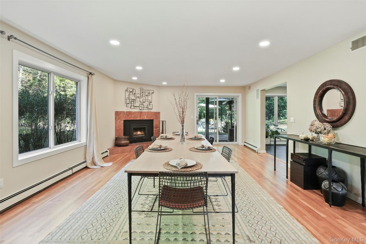 Dining room, Fireplace, Interior, Recessed Lighting, Wood Texture Flooring