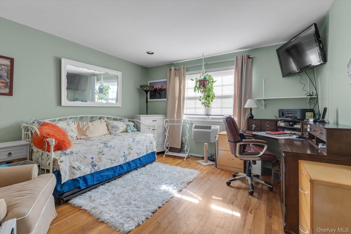 Bedroom, Home Office, Interior, Wood Texture Flooring