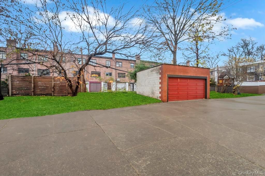 Backyard, Detached Garage, Exterior
