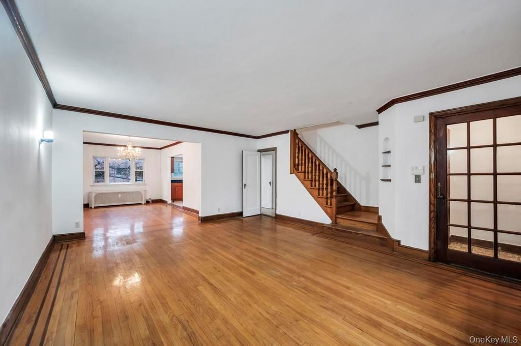 Chandelier, Empty room, Interior, Wood Texture Flooring