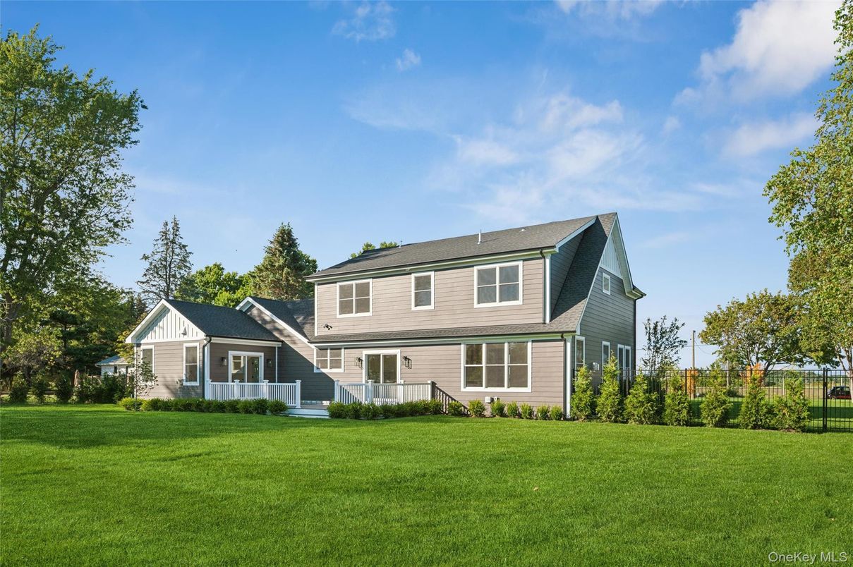 Backyard, Exterior, Facade, Farmhouse