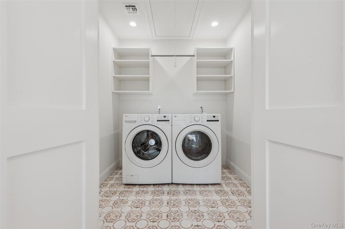 Interior, Recessed Lighting, Washer