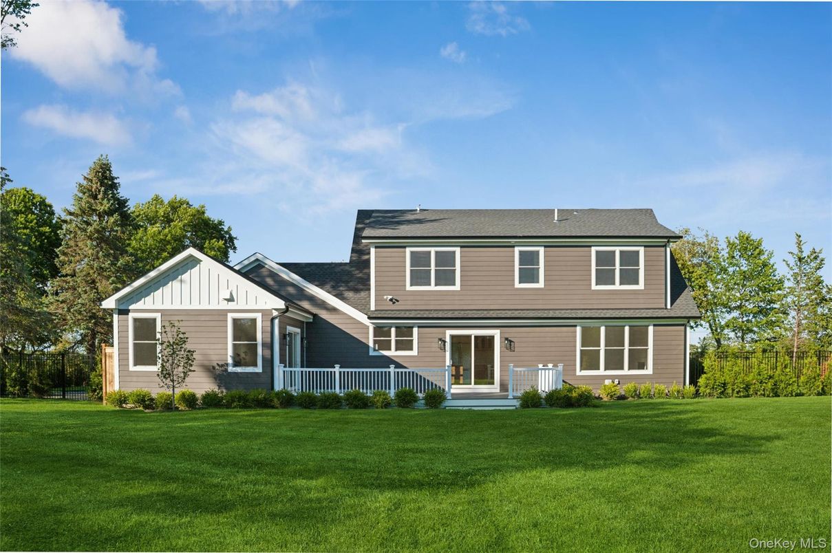 Backyard, Exterior, Facade, Farmhouse