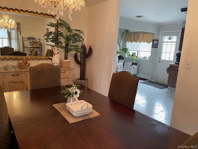 Chandelier, Dining room, Interior