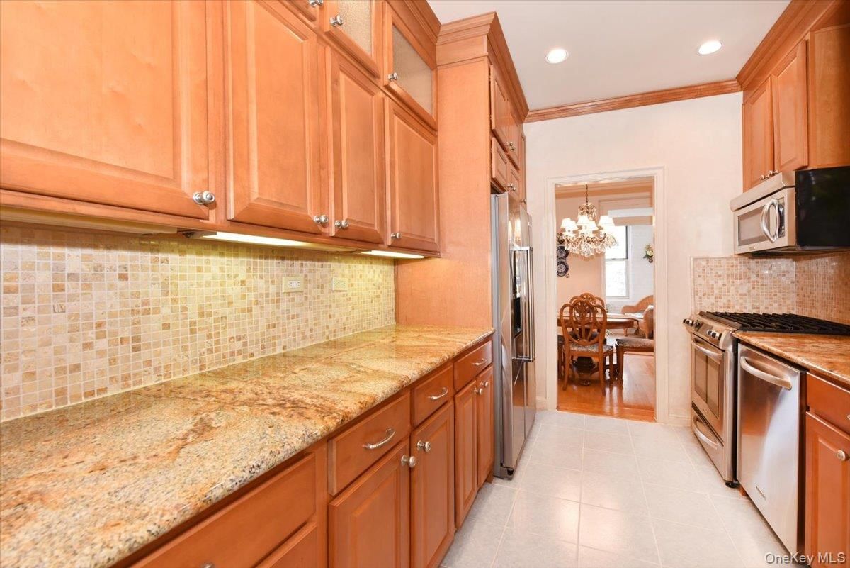 Chandelier, Dining room, Interior, Kitchen, Recessed Lighting